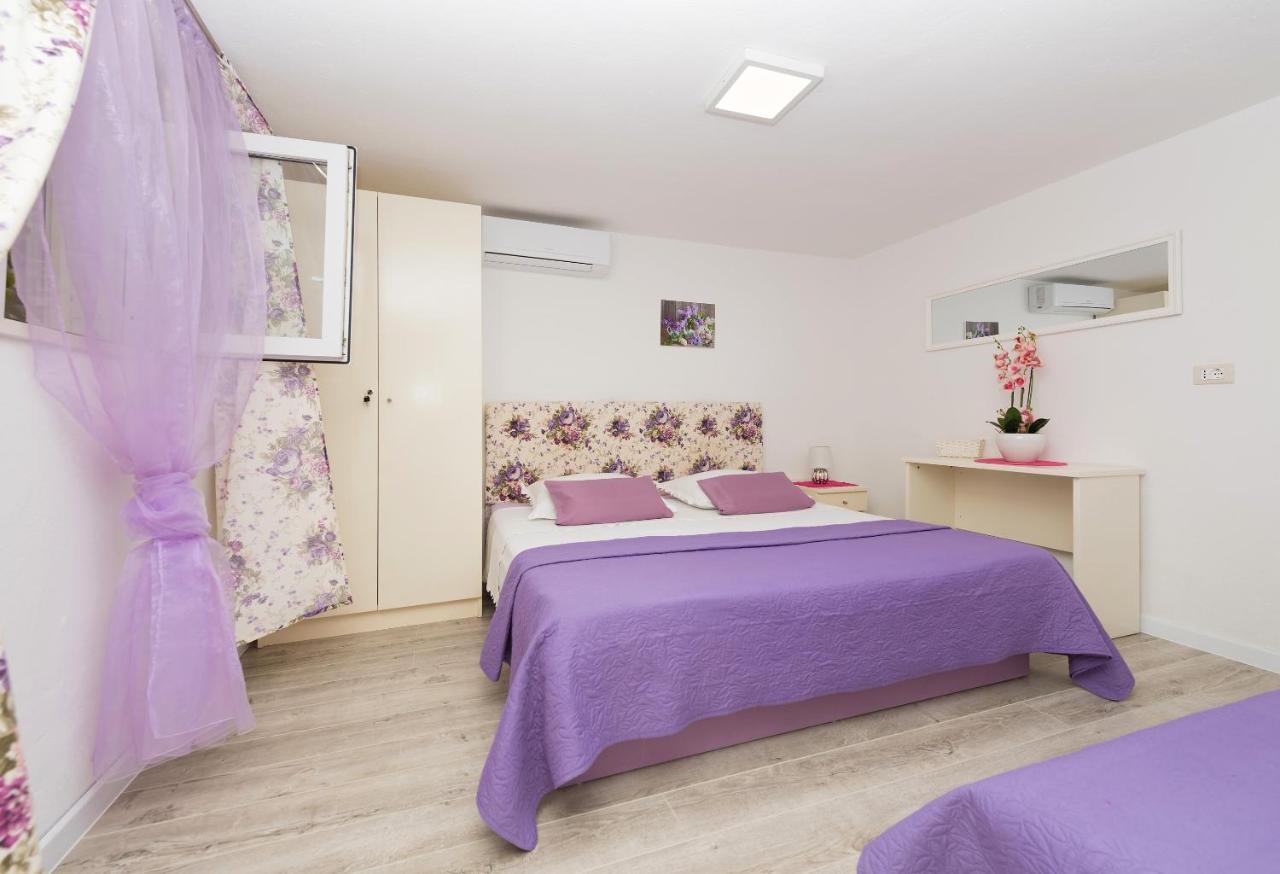 Premium Center Apartments Baska Voda Luaran gambar